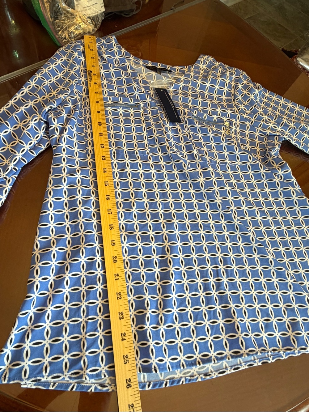 Adrienne Vittadini Blue and White Geometric V-Neck Tunic - Picture 5 of 7